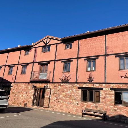 Tres Navios En El Mar Casa Rural De 10 Habitaciones Con Bano Individual Precios Web Montejo de Tiermes Екстериор снимка