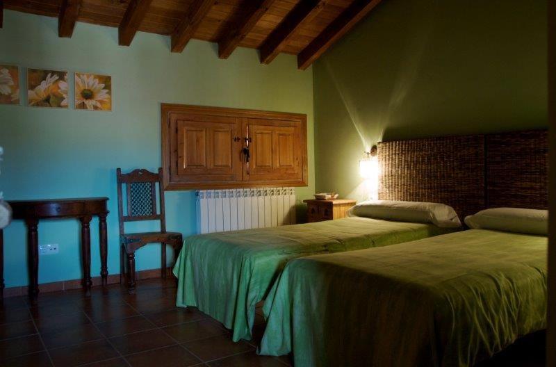Tres Navios En El Mar Casa Rural De 10 Habitaciones Con Bano Individual Precios Web Montejo de Tiermes Екстериор снимка