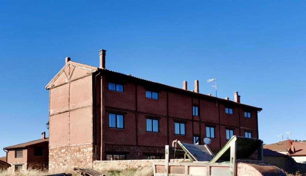 Tres Navios En El Mar Casa Rural De 10 Habitaciones Con Bano Individual Precios Web Montejo de Tiermes Екстериор снимка